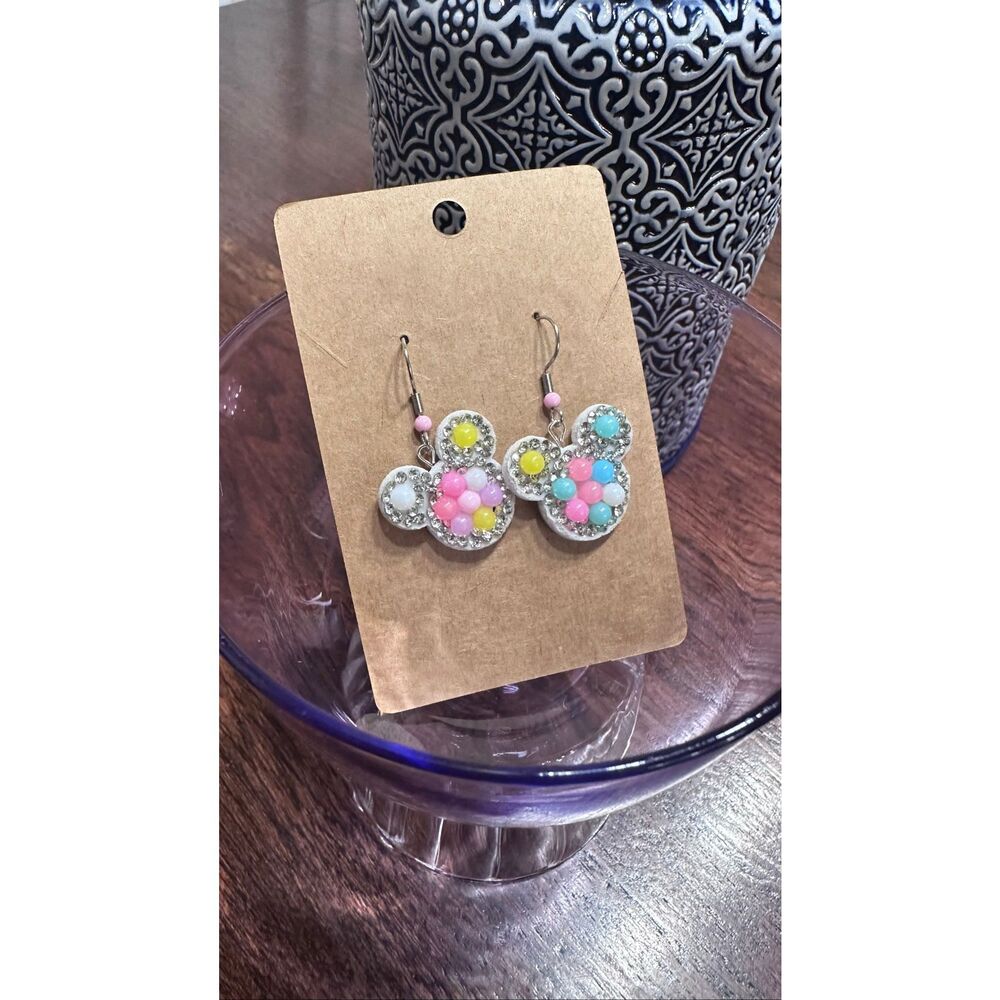 Mickey Mouse Beaded Logo Disneyland Vacation Dangle Earrings New